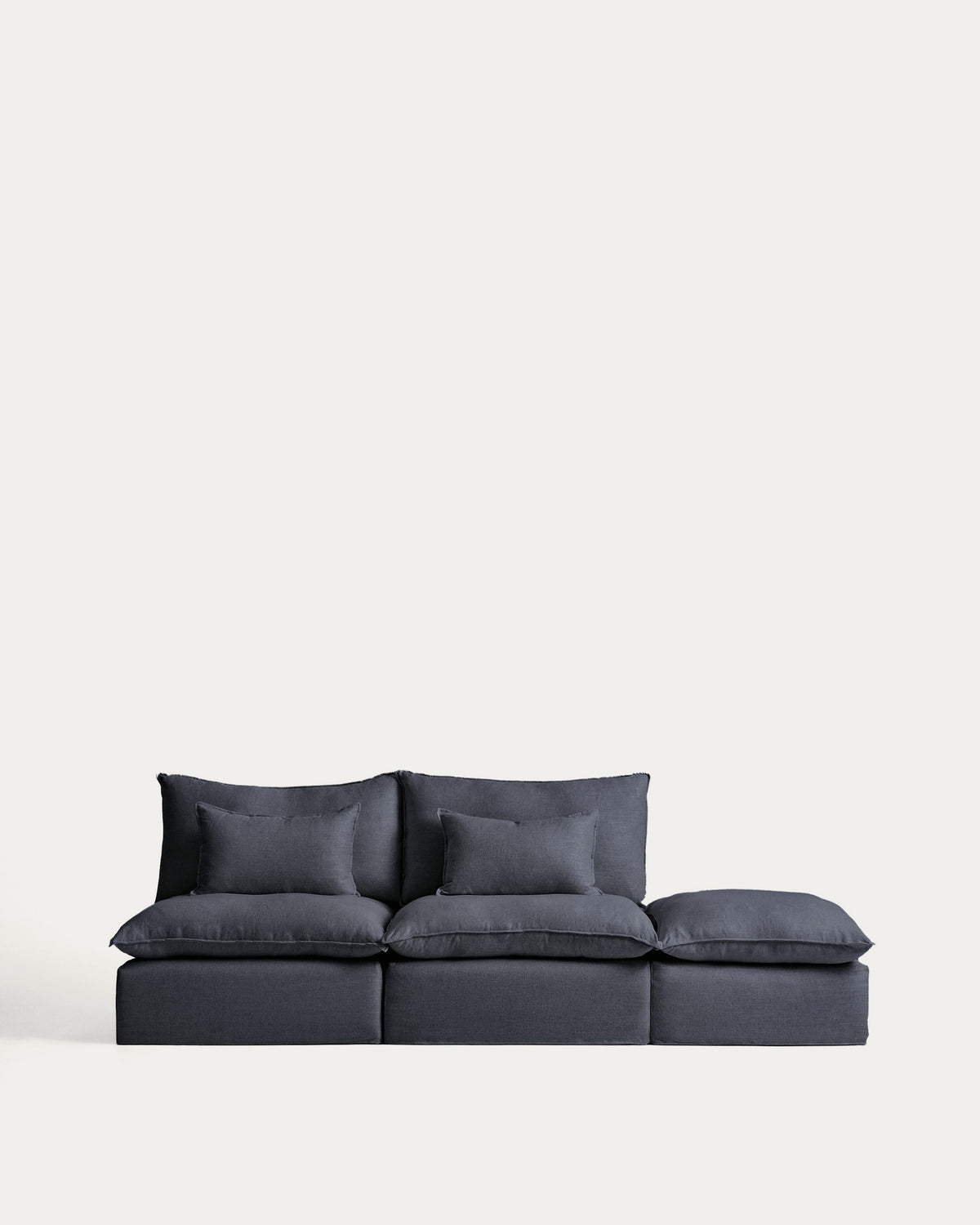 3-Sitzer-Modularsofa Anarela mit abnehmbarem Bezug und Randmodul aus Leinen und Viskose in Dunkelgrau, 310 cm, FSC Mix Credit in Dunkelgrau präsentiert im Onlineshop von KAQTU Design AG. 3er Sofa ist von Kave Home