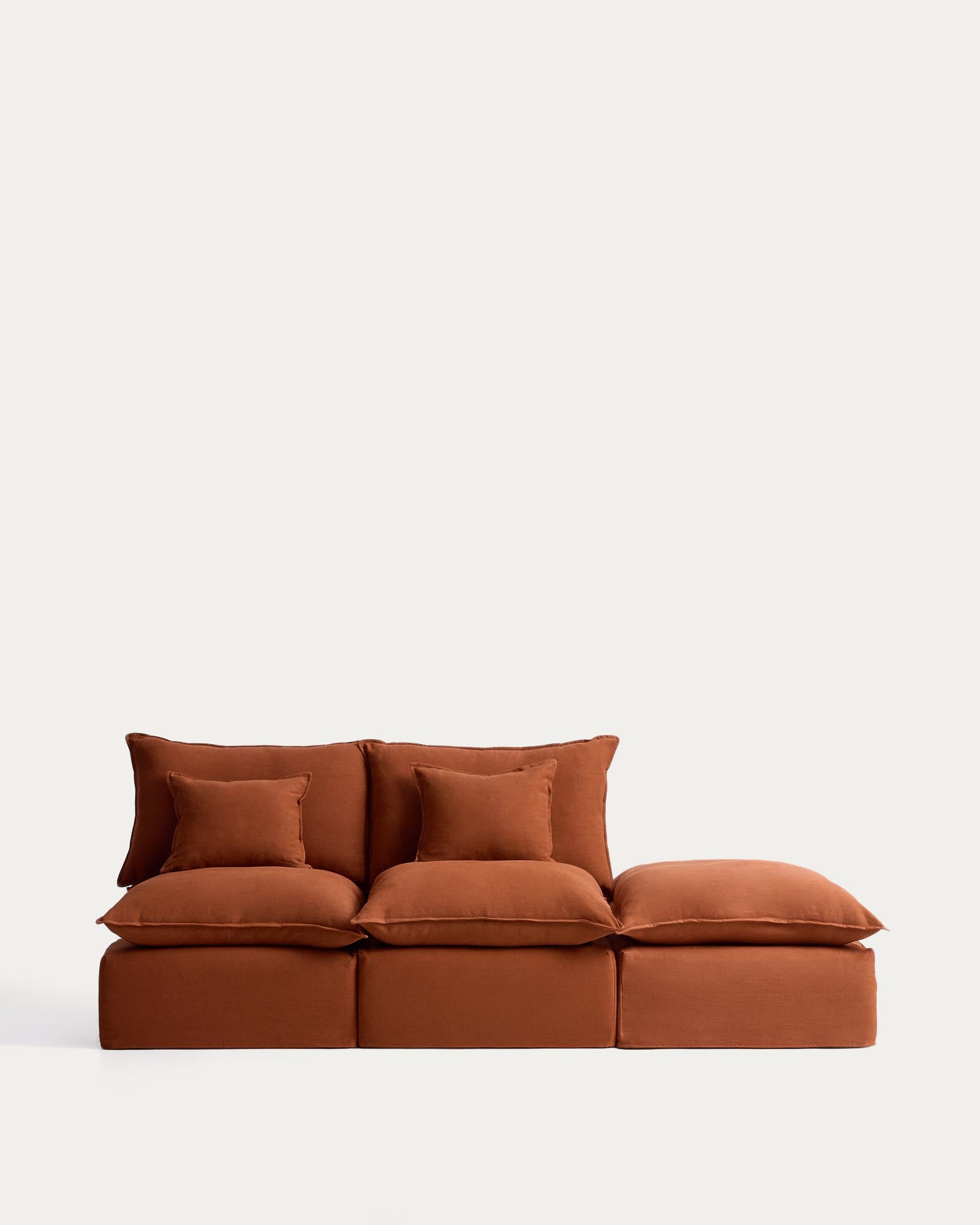 2-Sitzer-Modularsofa Anarela mit abnehmbarem Bezug und Randmodul aus Leinen in Terrakotta, 270 cm, FSC Mix Credit in Terrakotta präsentiert im Onlineshop von KAQTU Design AG. 2er Sofa ist von Kave Home