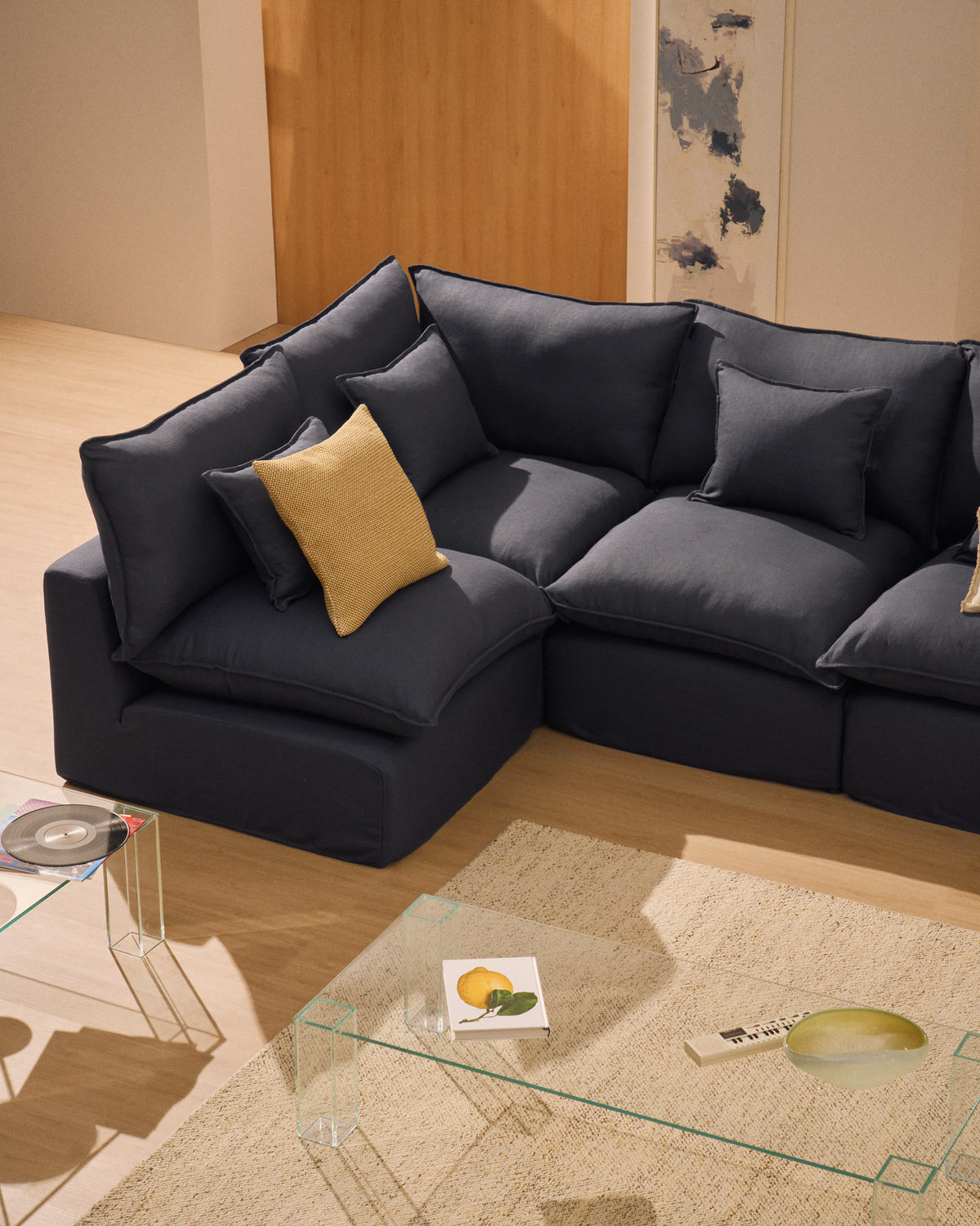 Modulares 4-Sitzer-Ecksofa Anarela mit abnehmbarem Bezug aus Leinen und Viskose in Dunkelgrau, 287 x 197 cm / 197 x 287 cm, FSC Mix Credit in Dunkelgrau präsentiert im Onlineshop von KAQTU Design AG. 4er Sofa ist von Kave Home