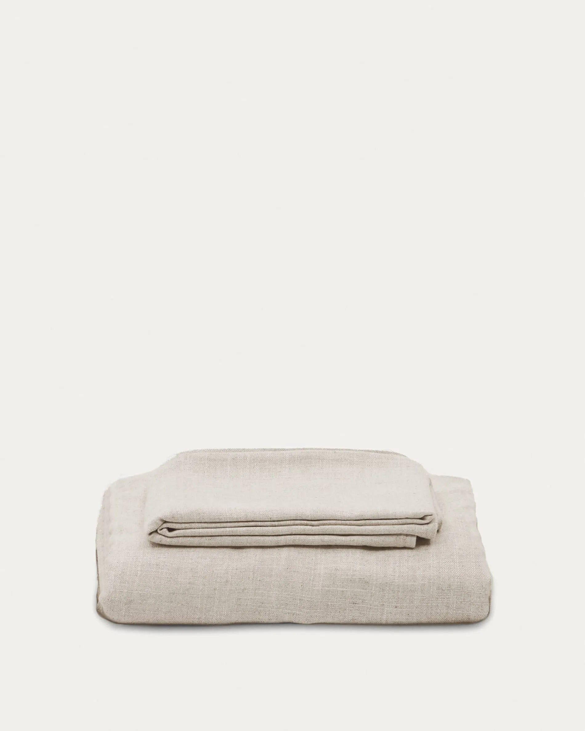 Eleganter Leinenbezug in Beige für das Anarela 3-Sitzer-Sofa – stilvoll, langlebig und pflegeleicht für ein modernes Wohnzimmer.