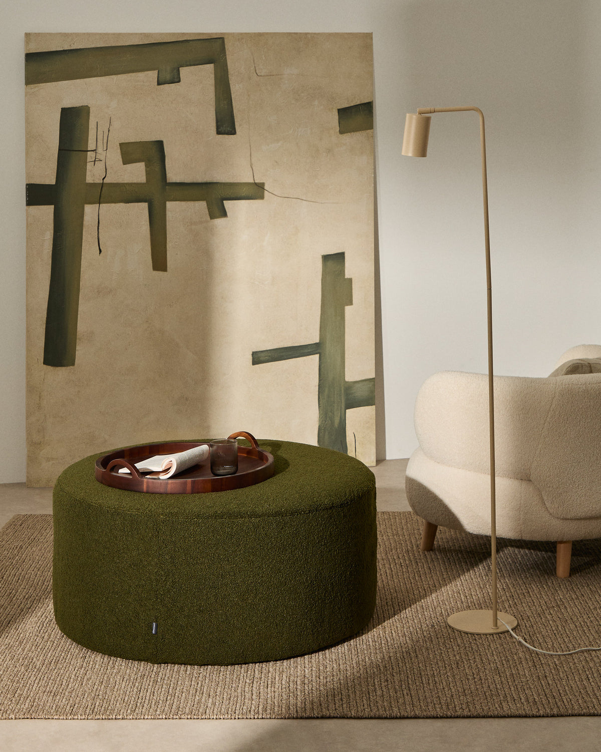 Fusshocker Kaeli mit abnehmbarem Bezug in grünem Bouclé Ø 90 cm in Grün präsentiert im Onlineshop von KAQTU Design AG. Pouf ist von Kave Home