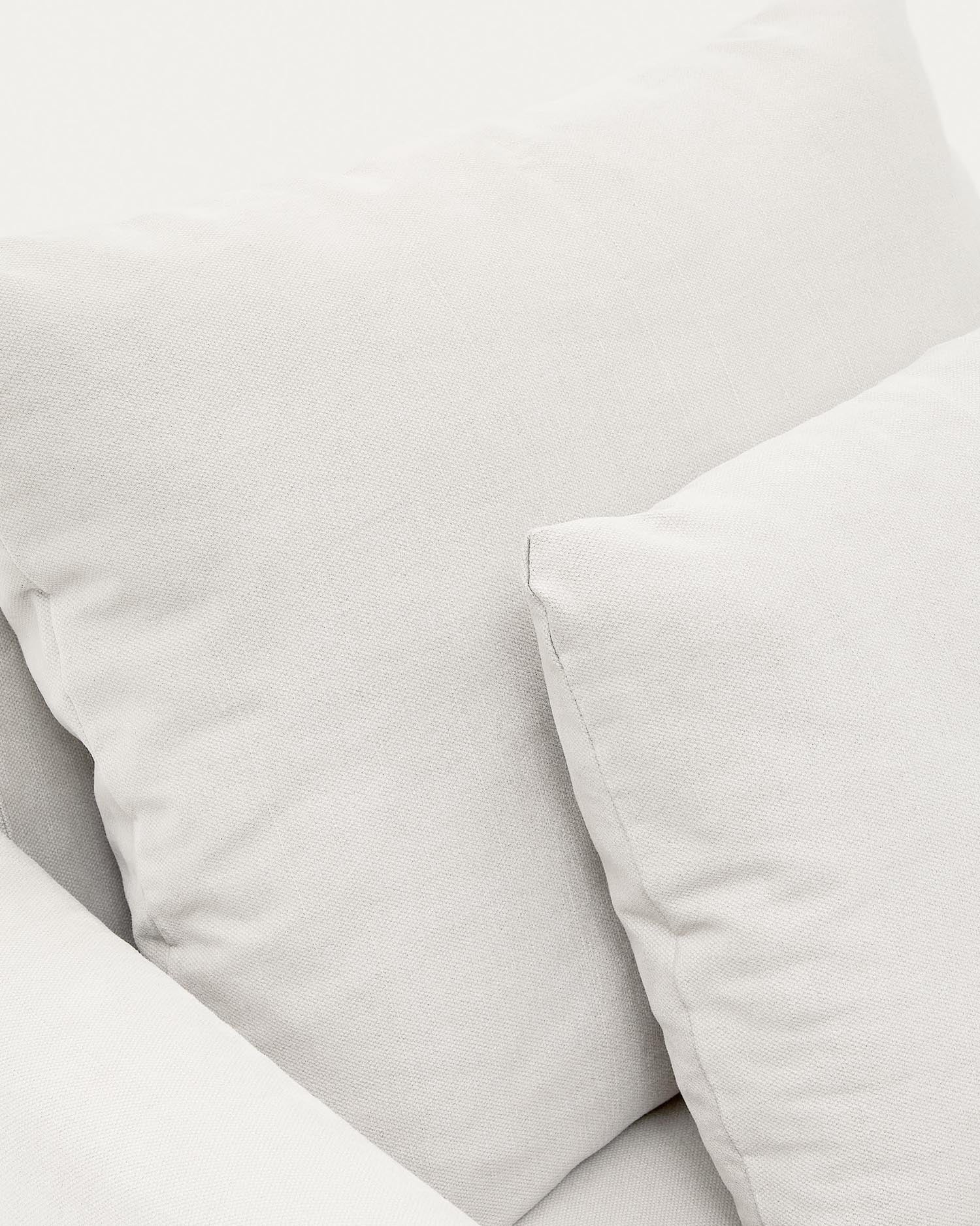 Eleganter Nora Sessel von Kave Home, 92 cm, naturfarben, mit abnehmbarem Kissenbezug aus Leinen und Baumwolle, komfortabel und modern.