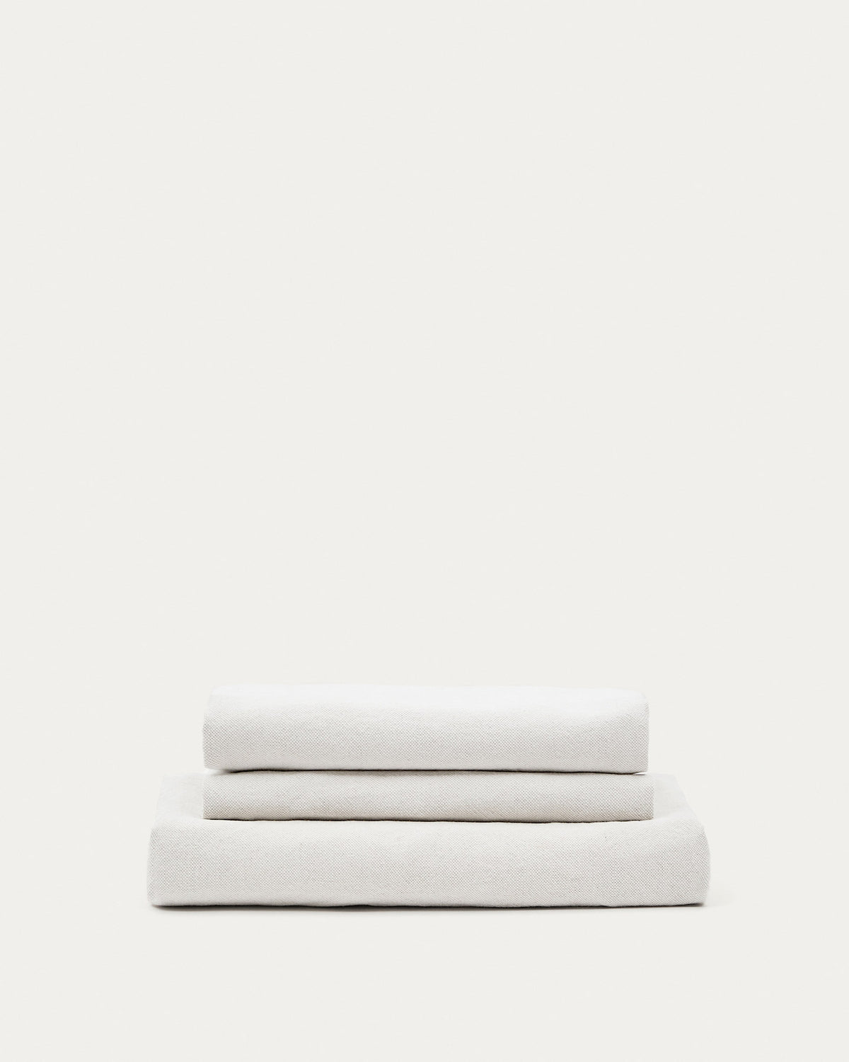 Bezug Sessel Nora aus Leinen und Baumwolle in Ecru 140 cm in Ecru präsentiert im Onlineshop von KAQTU Design AG. Sessel-Zubehör ist von Kave Home