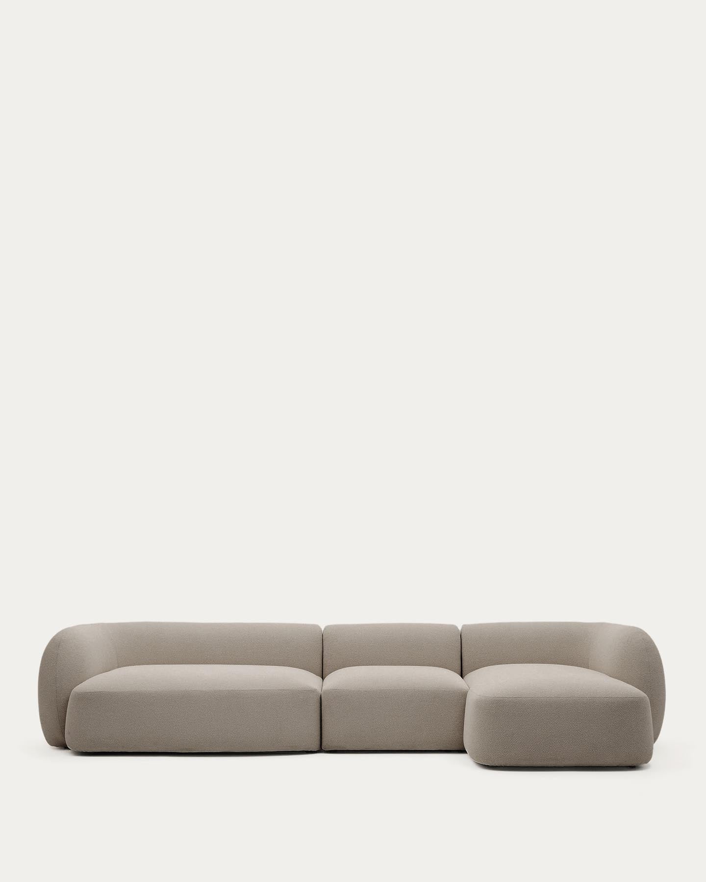 Schwer entflammbares 4-Sitzer-Modularsofa Martina mit Chenille und Chaiselongue rechts in Steinton 377 cm in Steinfarben präsentiert im Onlineshop von KAQTU Design AG. L-Sofa rechts ist von Kave Home