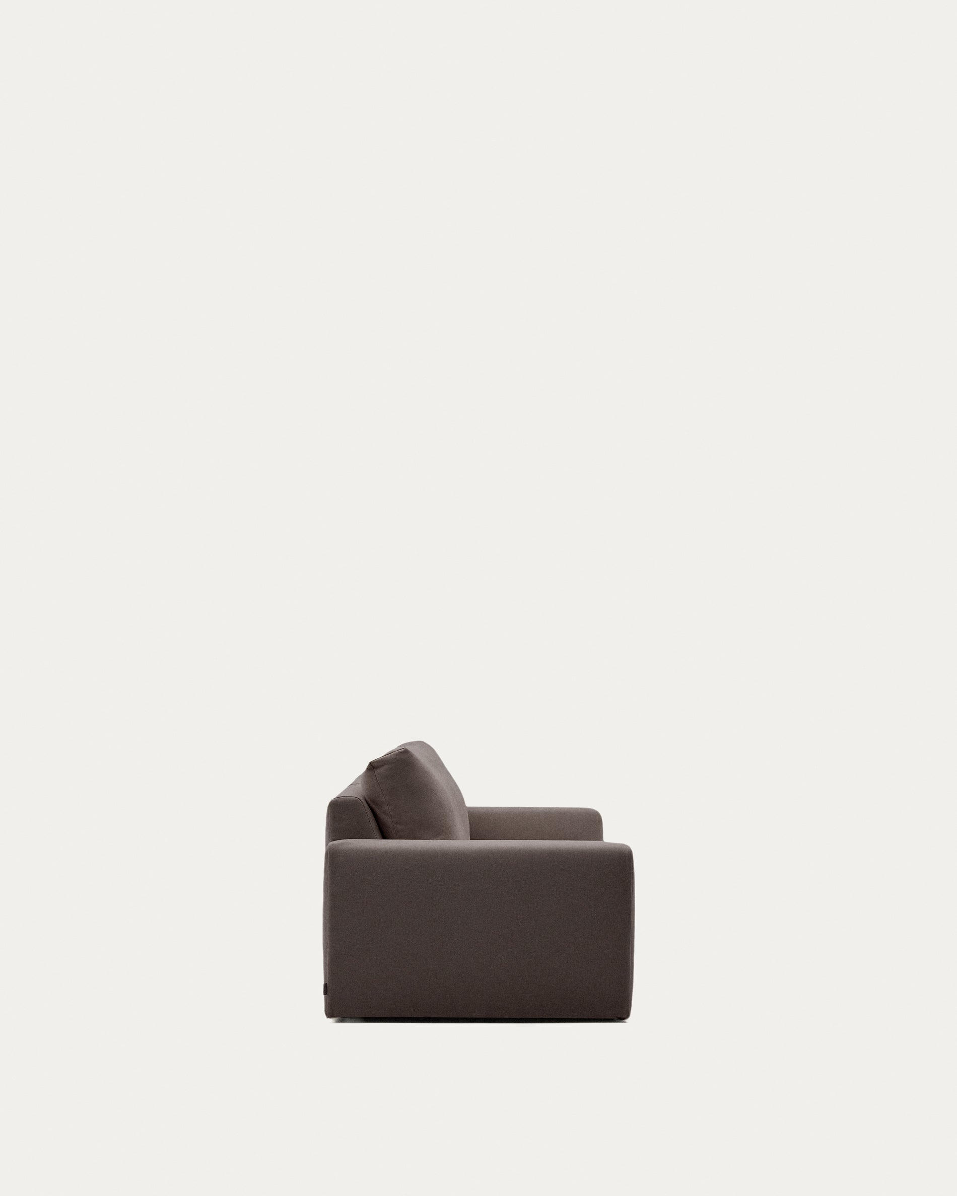 Modulares Sofa Alea für 3 Personen mit abnehmbarem Bezug aus dunkelbrauner Chenille, 220 cm in Dunkelbraun präsentiert im Onlineshop von KAQTU Design AG. 3er Sofa ist von Kave Home