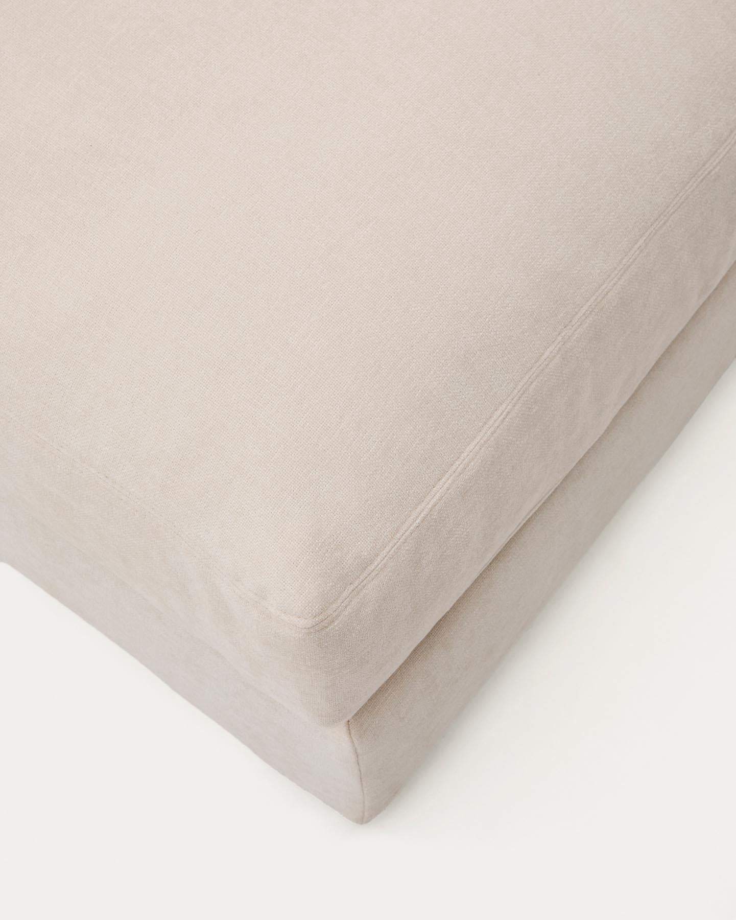 Fussablage Alea mit abnehmbarem Bezug aus Chenille in Beige, 90 x 90 cm in Beige präsentiert im Onlineshop von KAQTU Design AG. Pouf ist von Kave Home