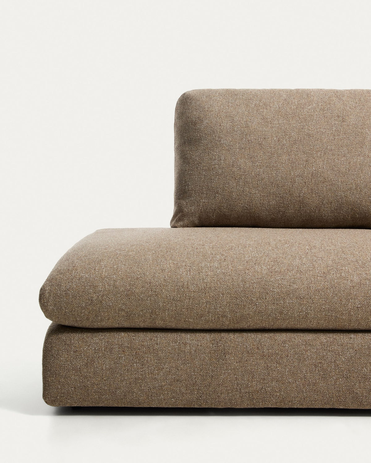 4-Sitzer Sofa Vera mit Randmodul links in Hellbraun, 325 cm, FSC Mix Credit in Hellbraun präsentiert im Onlineshop von KAQTU Design AG. 4er Sofa ist von Kave Home