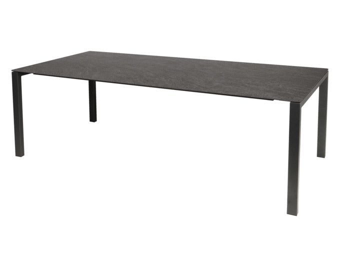 Moderner, ausziehbarer Fiberglastisch Luzern von Schaffner, ideal für stilvolle und flexible Outdoor-Bereiche.