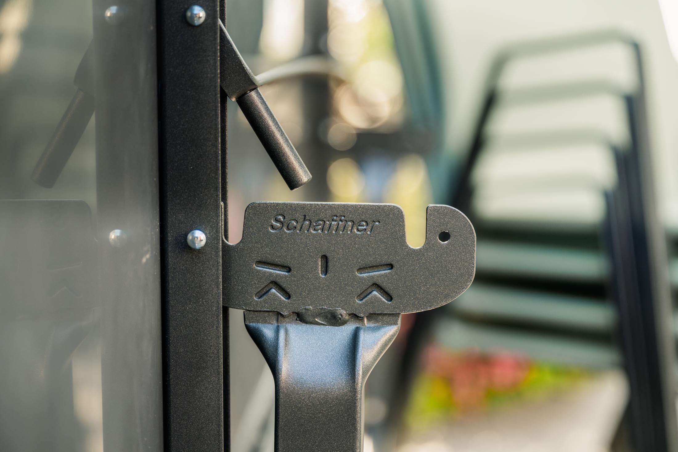 Luzern Glasfaser-Gartentisch  Decor 140x80 klappbar in Graphit / Anthrazit präsentiert im Onlineshop von KAQTU Design AG. Gartentisch ist von Schaffner