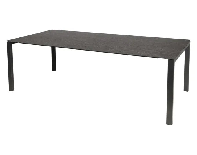 Der Fiberglastisch Luzern von Schaffner ist ausziehbar (160/220 x 100 cm) und bietet modernes Design und Funktionalität.