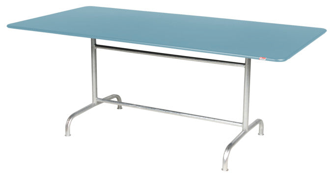 Rigi Metall-Gartentisch 180x90 klappbar in Pastellblau präsentiert im Onlineshop von KAQTU Design AG. Gartentisch ist von Schaffner