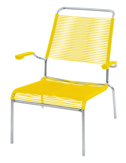 Säntis Lounger Hochlehner Spaghetti in Weiß mit hoher Rückenlehne, strapazierfähigem Spaghetti-Design und robustem Material für den Einsatz im Freien.