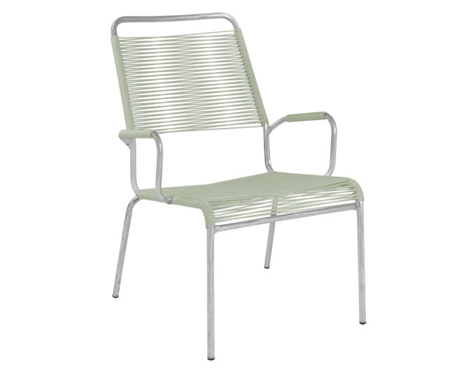 Rigi Spaghetti-Salonsessel  mit Armlehne in Pastellgrün präsentiert im Onlineshop von KAQTU Design AG. Gartenstuhl mit Armlehnen ist von Schaffner