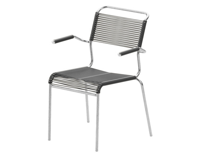 Säntis Spaghetti-Gartenstuhl mit Armlehne in Anthrazit / Feuerverzinkt präsentiert im Onlineshop von KAQTU Design AG. Gartenstuhl mit Armlehnen ist von Schaffner