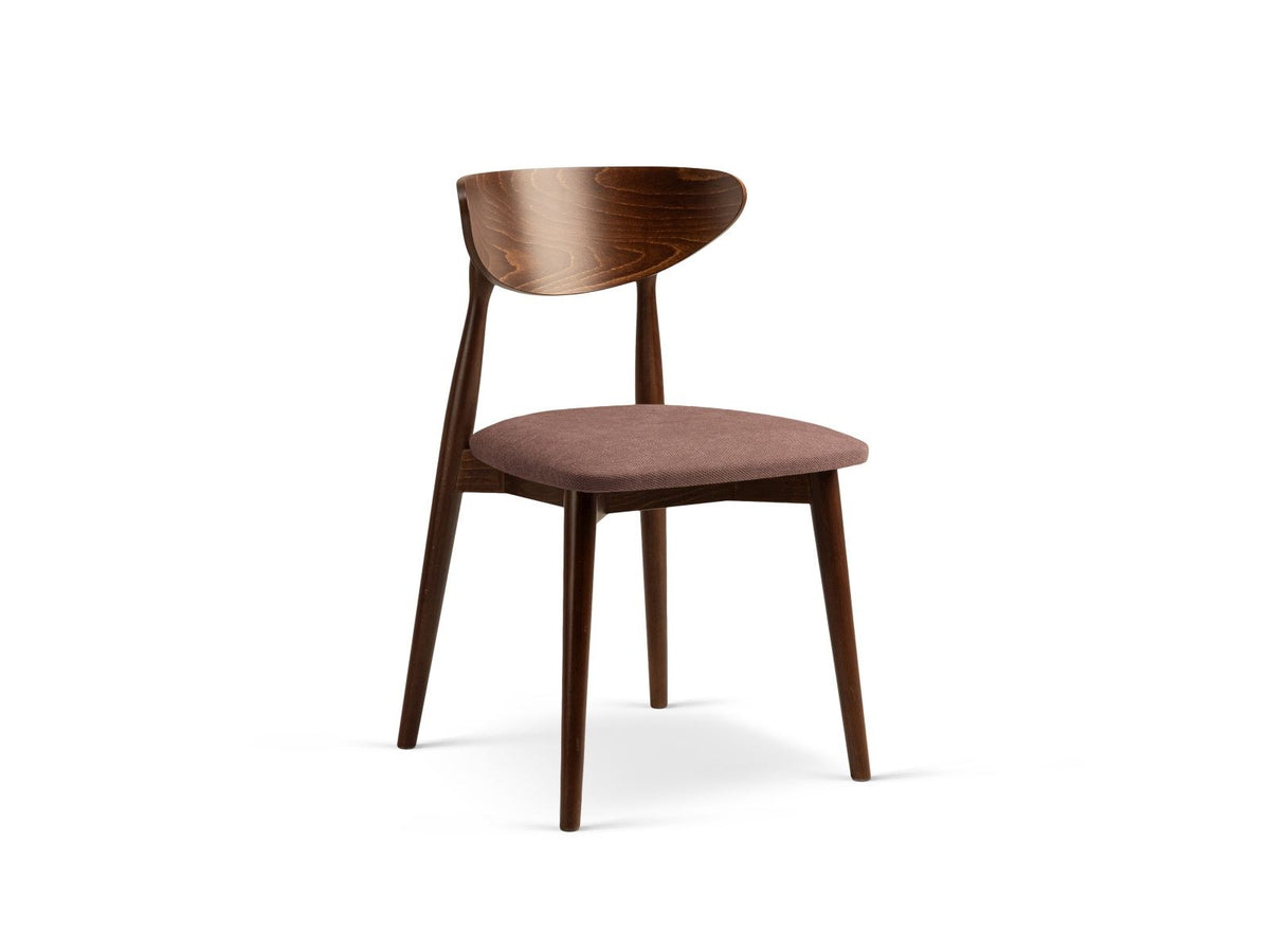 Zwei Stühle aus Massivholz Buche mit gepolstertem Sitz und Rückenlehne in beigem Chenille-Stoff, schlichtes Gestell mit vier Holzbeinen.