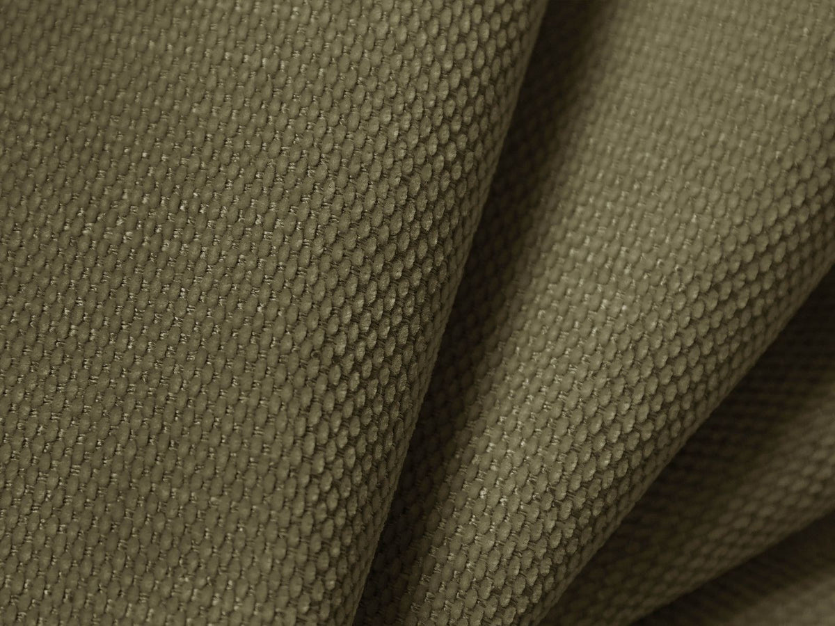 Beige gepolsterter Bowe Stuhl von Cosmopolitan Design mit Chenille-Stoff Rebel und schwarzen Holzbeinen, Sitzhöhe 9 cm, ohne Armlehne.