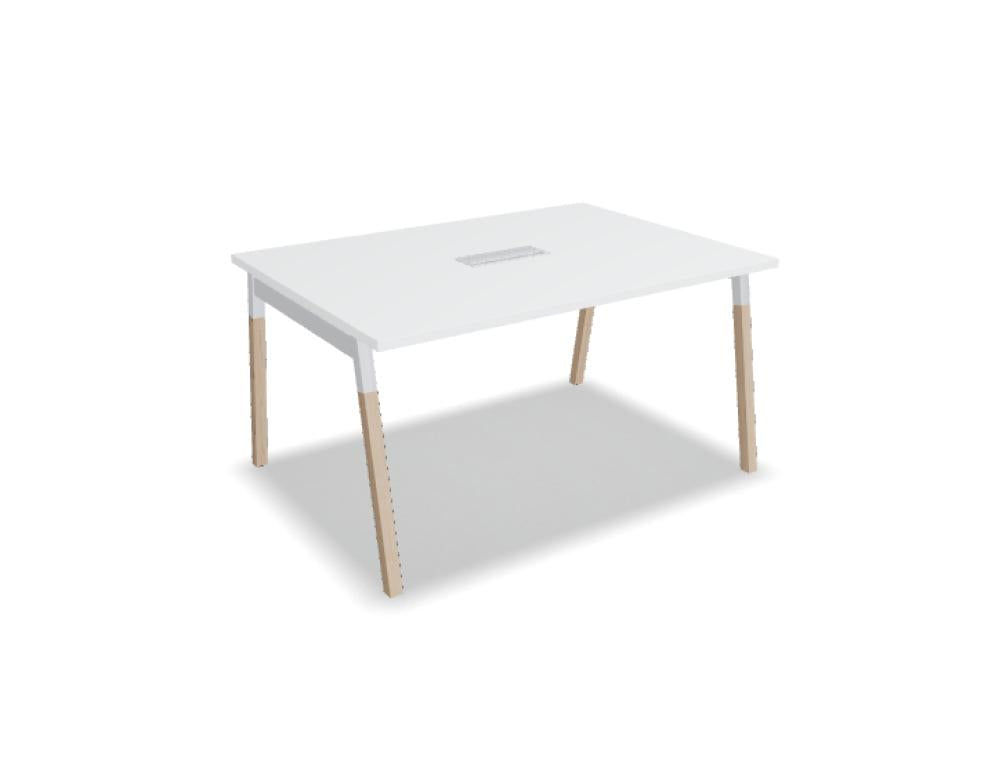 Ogi W SW114 - Konferenztisch mit Holzbeinen in Honigeiche präsentiert im Onlineshop von KAQTU Design AG. Konferenztisch ist von Mdd