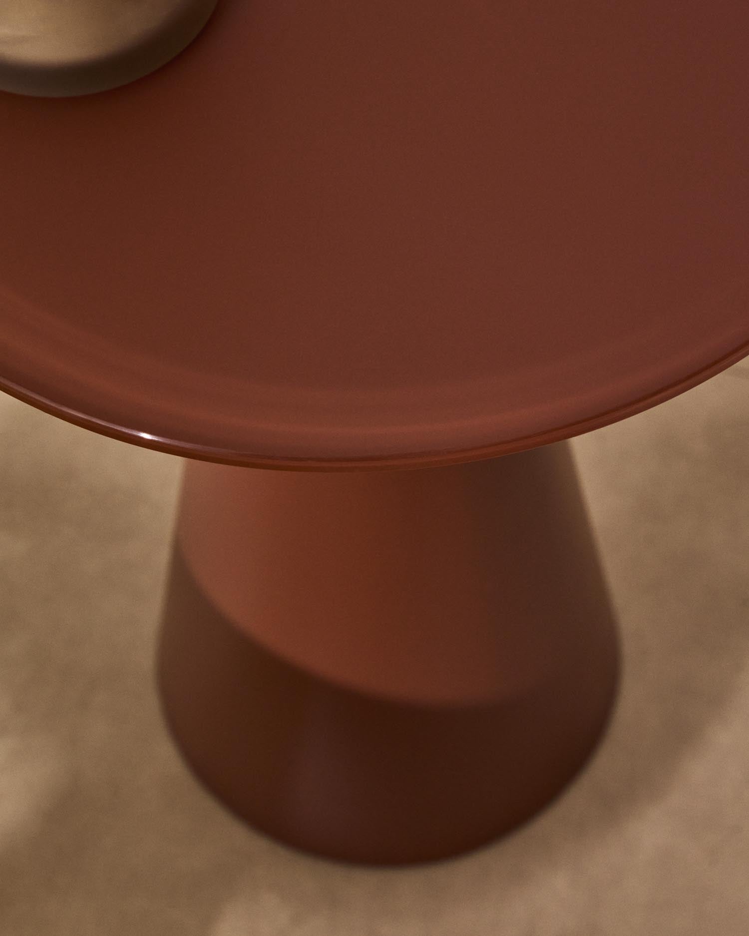 Wilshire Beistelltisch aus gehärtetem Milchglas und Stahl matt terracottafarben lackiert Ø35 cm in Terrakotta präsentiert im Onlineshop von KAQTU Design AG. Beistelltisch ist von Kave Home