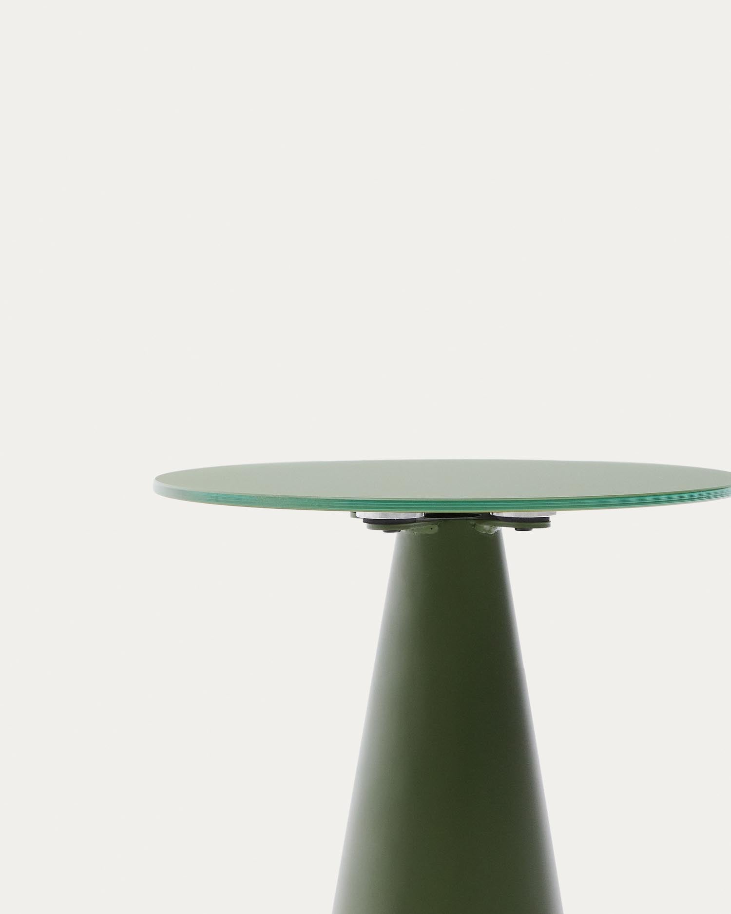 Wilshire Beistelltisch aus gehärteten Milchglas und Stahl matt grün lackiert Ø35 cm in Grün präsentiert im Onlineshop von KAQTU Design AG. Beistelltisch ist von Kave Home