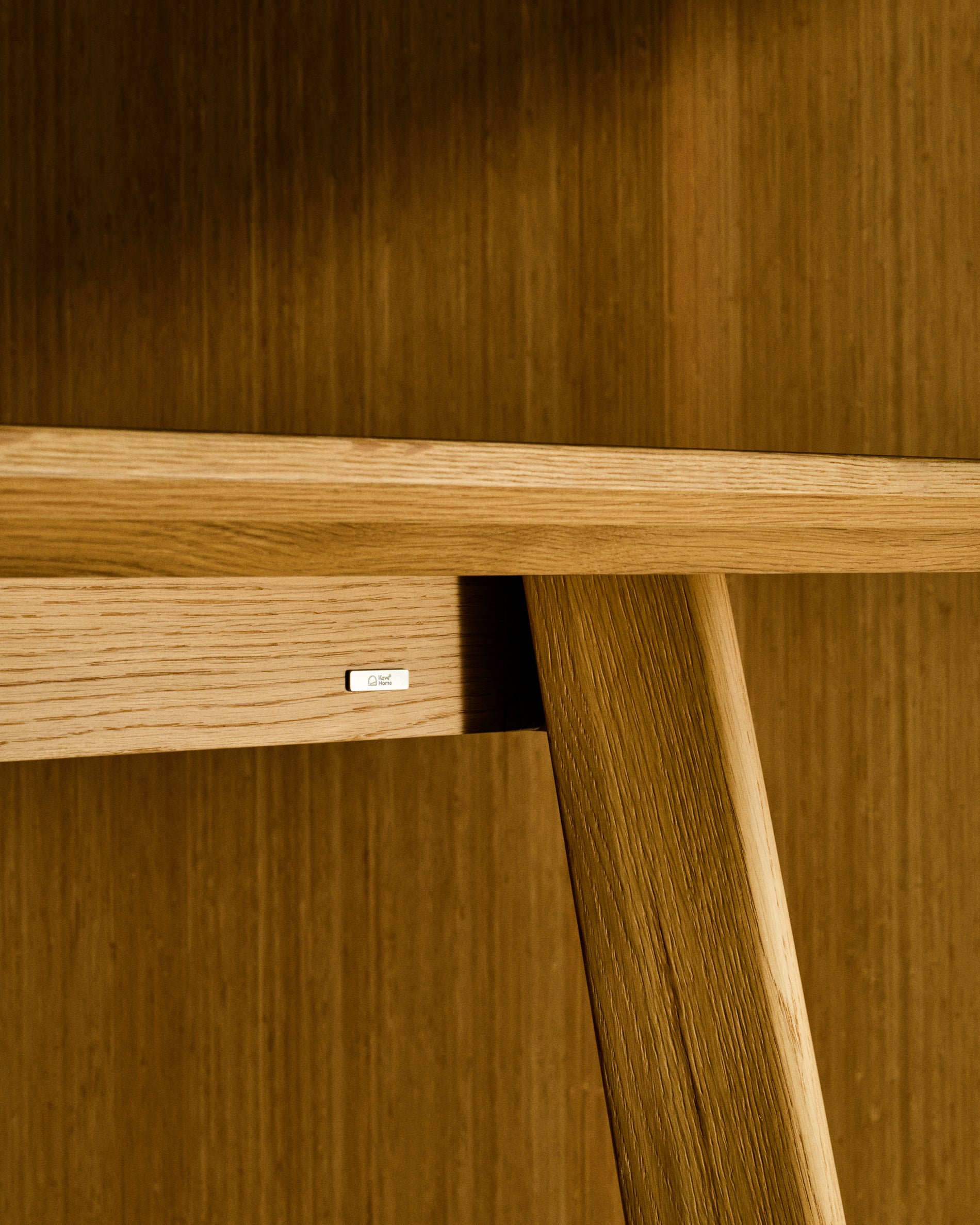 Tisch Idun aus furniertem und massivem Eichenholz mit Finish in natürlichem Farbton FSC Mix Credit 220 x 100 cm in Natur präsentiert im Onlineshop von KAQTU Design AG. Esstisch ist von Kave Home