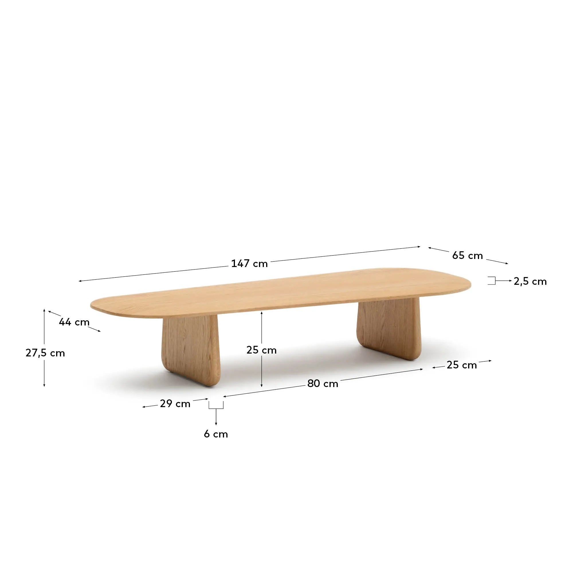 Eleganter Couchtisch aus massiver Eiche, 146 x 56,5 cm, mit natürlichem Finish und FSC-Zertifizierung.