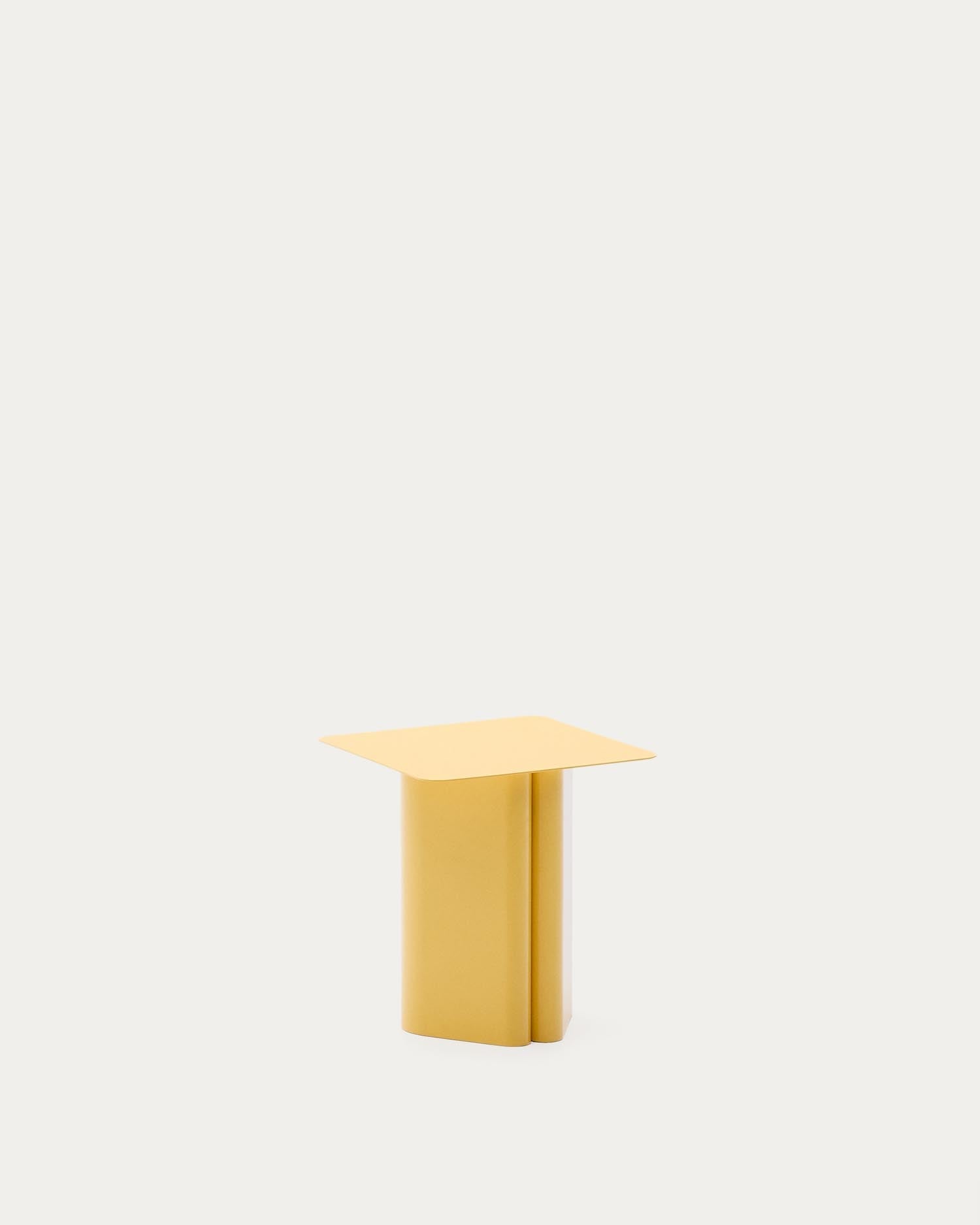 Beistelltisch Arvin aus Eisen in Gelb 42 x 42 cm in Gelb präsentiert im Onlineshop von KAQTU Design AG. Beistelltisch ist von Kave Home