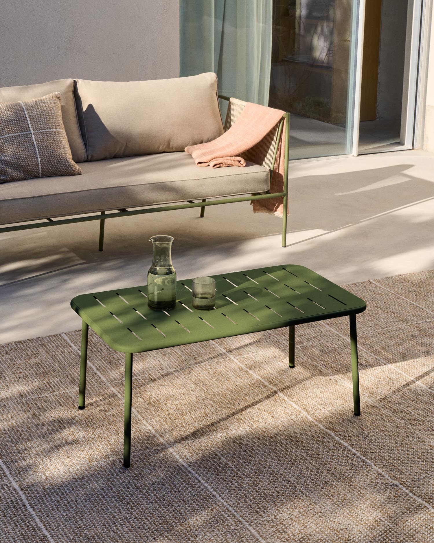 Zivia coffee table made of green galvanized steel 90 x 50 cm
