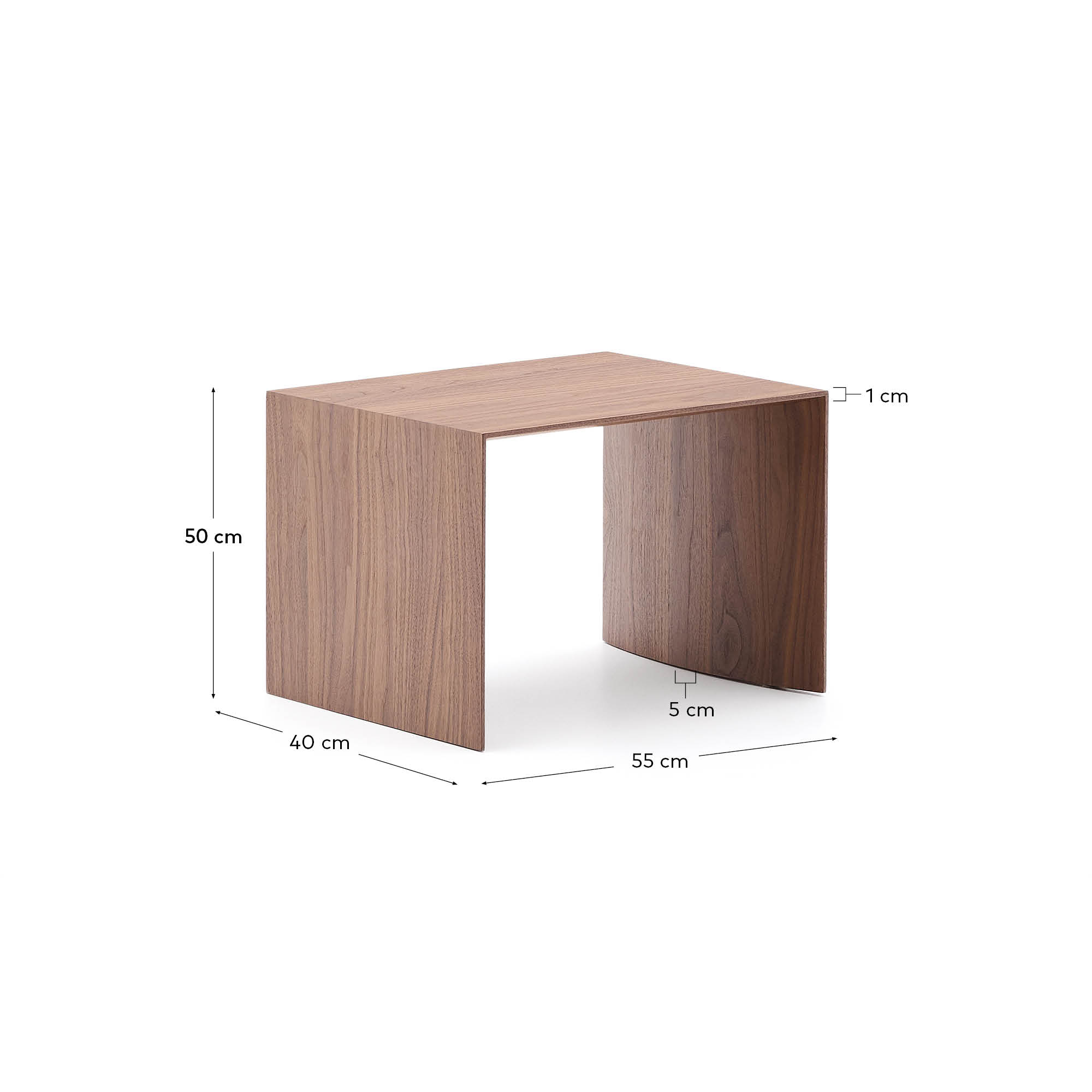Eleganter Beistelltisch Litto aus Walnussfurnier mit natürlichem Finish, 55x40 cm, ideal für modernes Wohnen, von Kave Home.