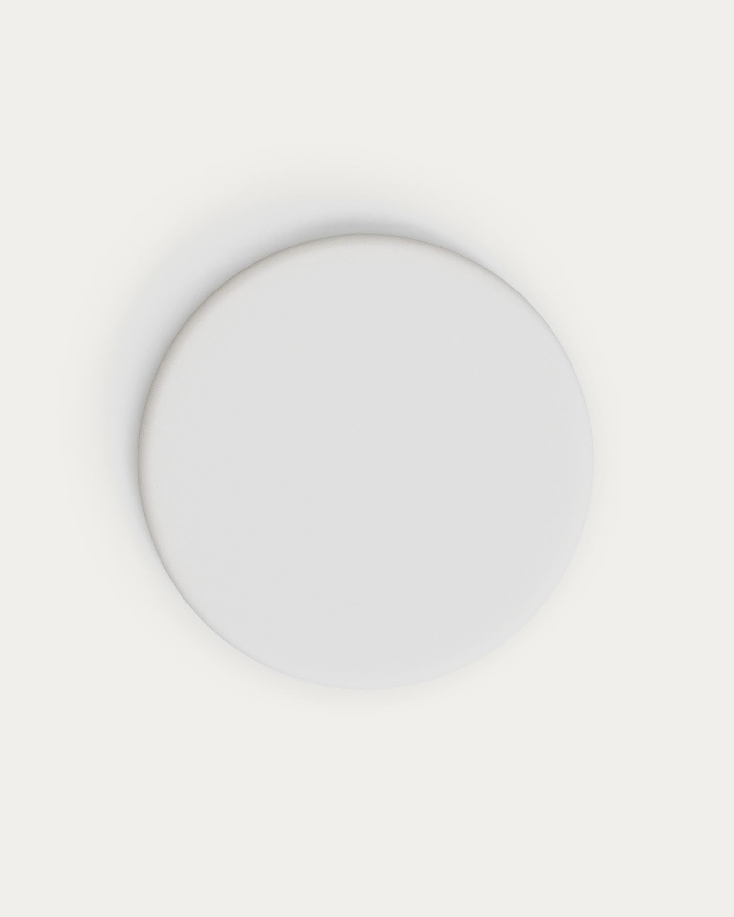 Runde Tischplatte Lura aus weißem Zement Ø 70 cm in Weiss präsentiert im Onlineshop von KAQTU Design AG. Gartentisch ist von Kave Home