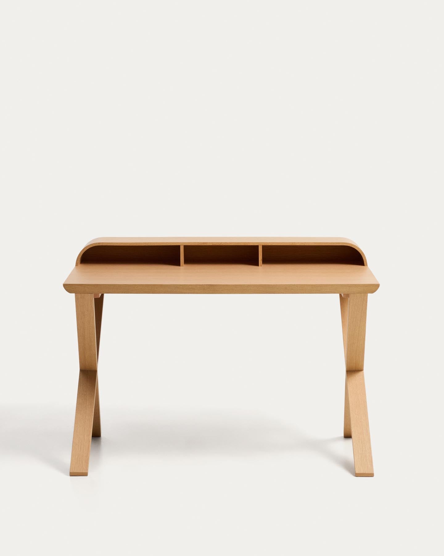 Schreibtisch Dilare aus Eichenfurnier, 120 x 85 cm in Natur präsentiert im Onlineshop von KAQTU Design AG. Schreibtisch ist von Kave Home