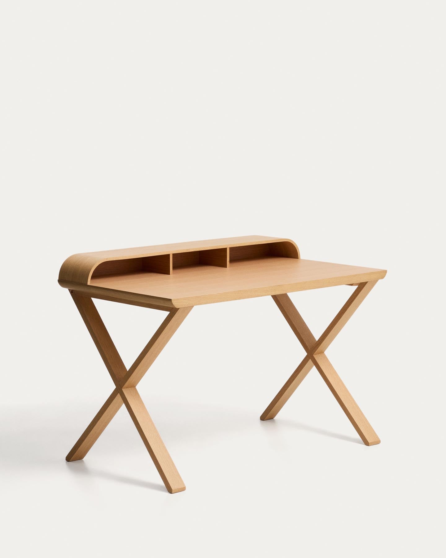 Schreibtisch Dilare aus Eichenfurnier, 120 x 85 cm in Natur präsentiert im Onlineshop von KAQTU Design AG. Schreibtisch ist von Kave Home