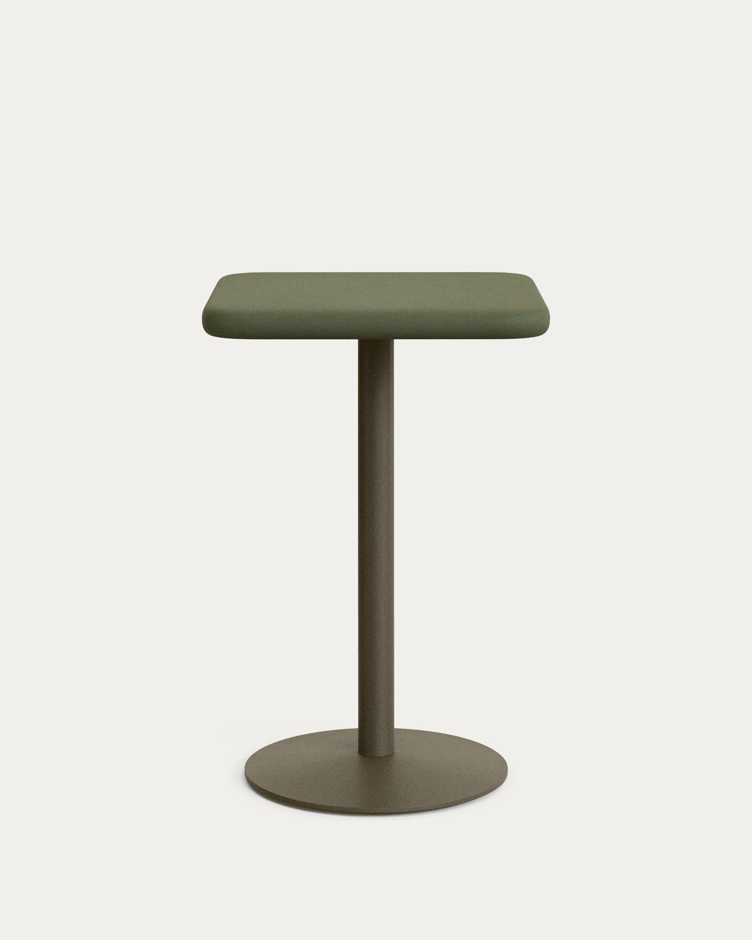 Hoher Outdoor-Tisch Esilda mit Tischplatte aus grünem Zement 70 x 70 cm und grünem Stahlfuss Ø 55 x 96 cm in Khaki präsentiert im Onlineshop von KAQTU Design AG. Hochtisch Outdoor ist von Kave Home