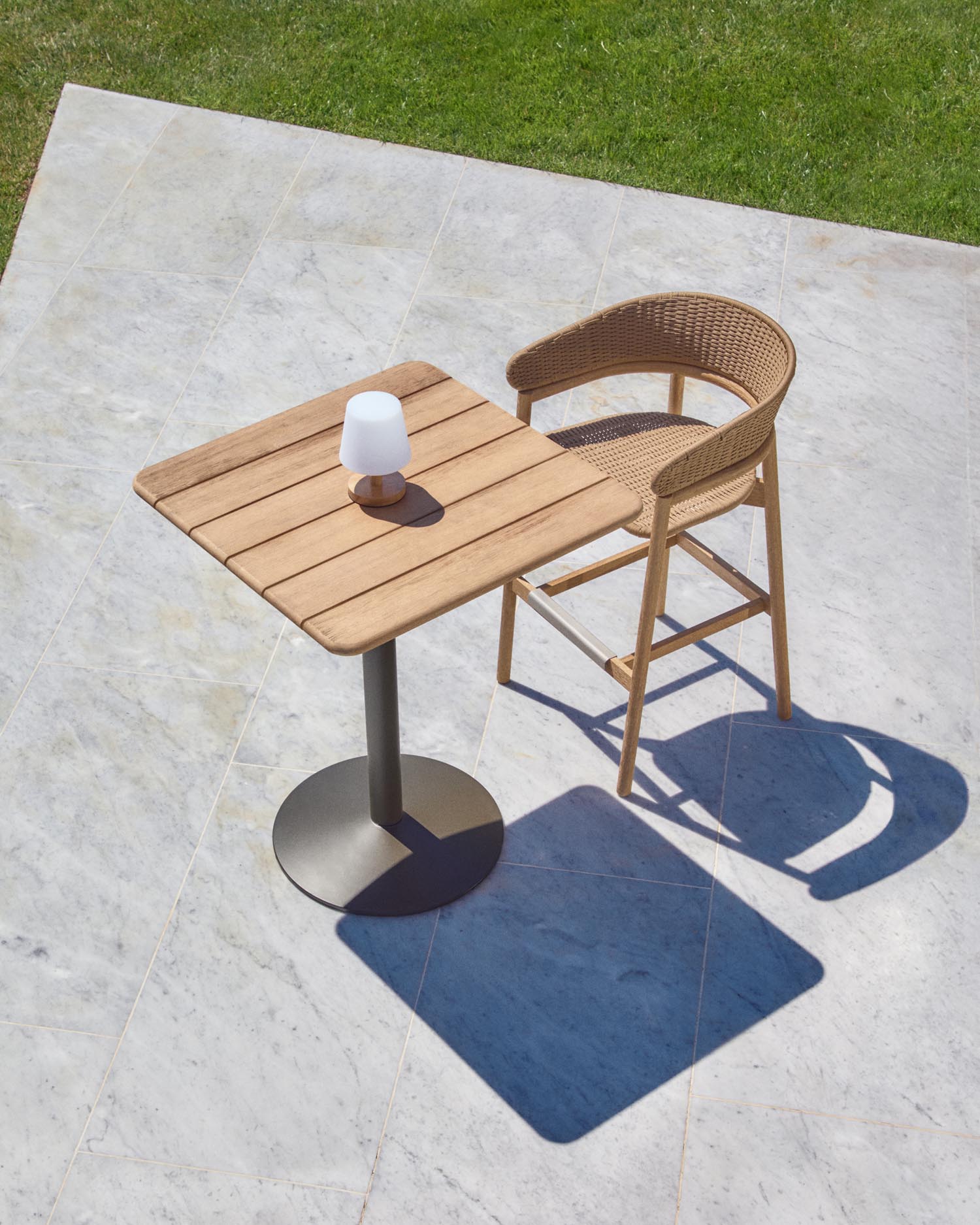 High outdoor table Esilda with table top Aus Acacia wood FSC 100 % 80 X 80 cm and green