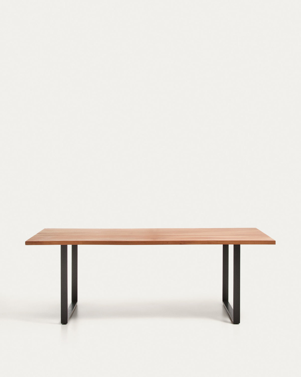 Tisch Uxue aus massivem Akazienholz mit Beinen aus schwarzem Stahl 220 x 100 cm in Schwarz, Natur präsentiert im Onlineshop von KAQTU Design AG. Esstisch ist von Kave Home