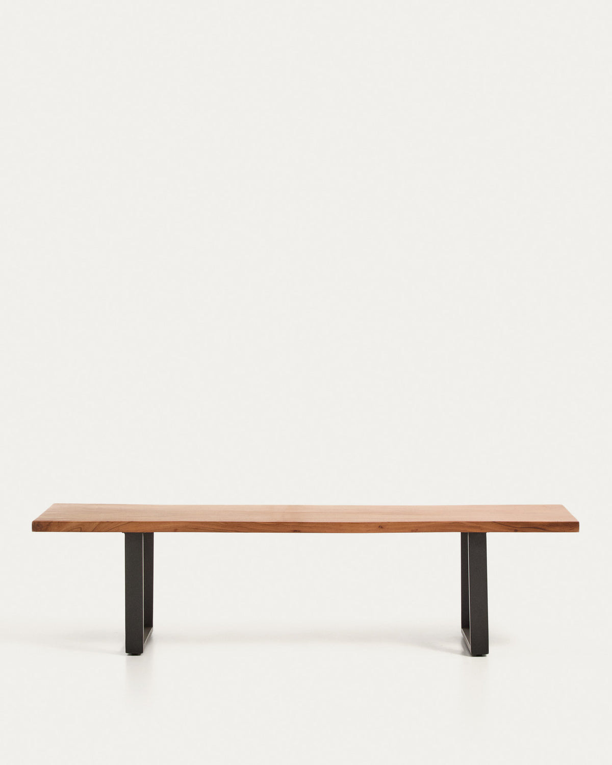 Bank Uxue aus massivem Akazienholz mit Beinen aus schwarzem Stahl 180 x 45 cm in Natur präsentiert im Onlineshop von KAQTU Design AG. Sitzbank ist von Kave Home