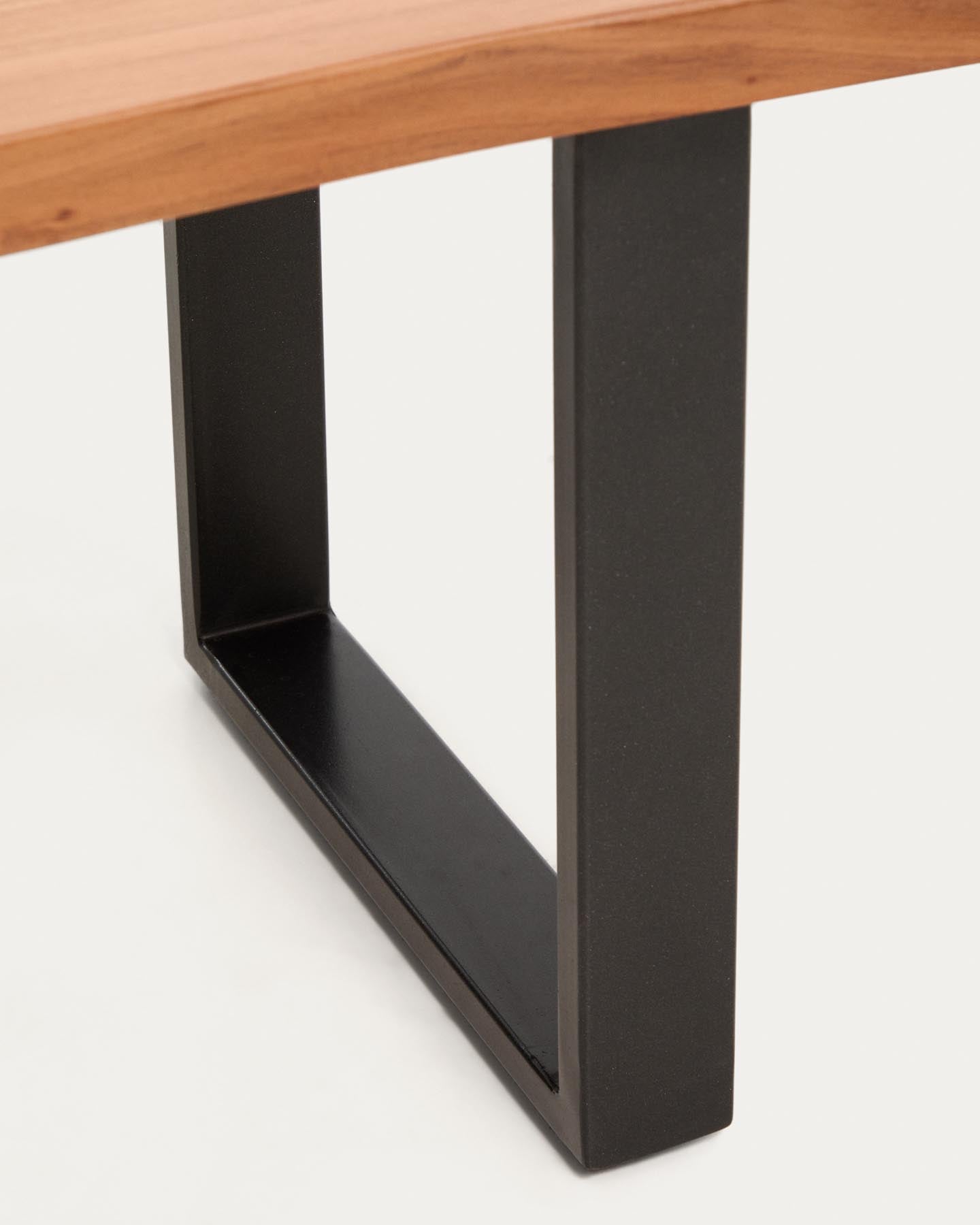 Bank Uxue aus massivem Akazienholz mit Beinen aus schwarzem Stahl 180 x 45 cm in Natur präsentiert im Onlineshop von KAQTU Design AG. Sitzbank ist von Kave Home
