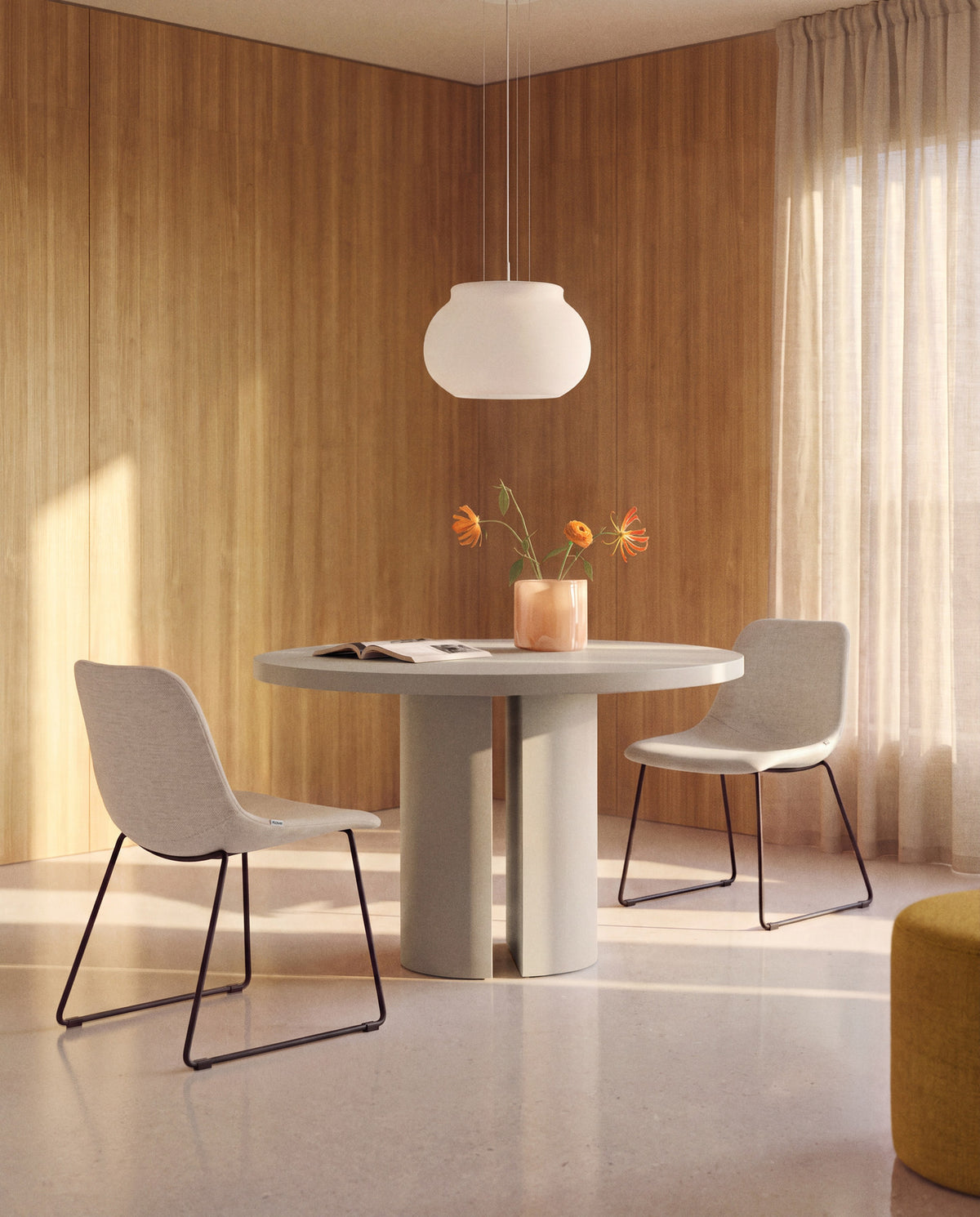 Runder Tisch Nealy aus lackiertem MDF mit eierschalfarbenem Finish Ø 120 cm in Beige präsentiert im Onlineshop von KAQTU Design AG. Esstisch ist von Kave Home