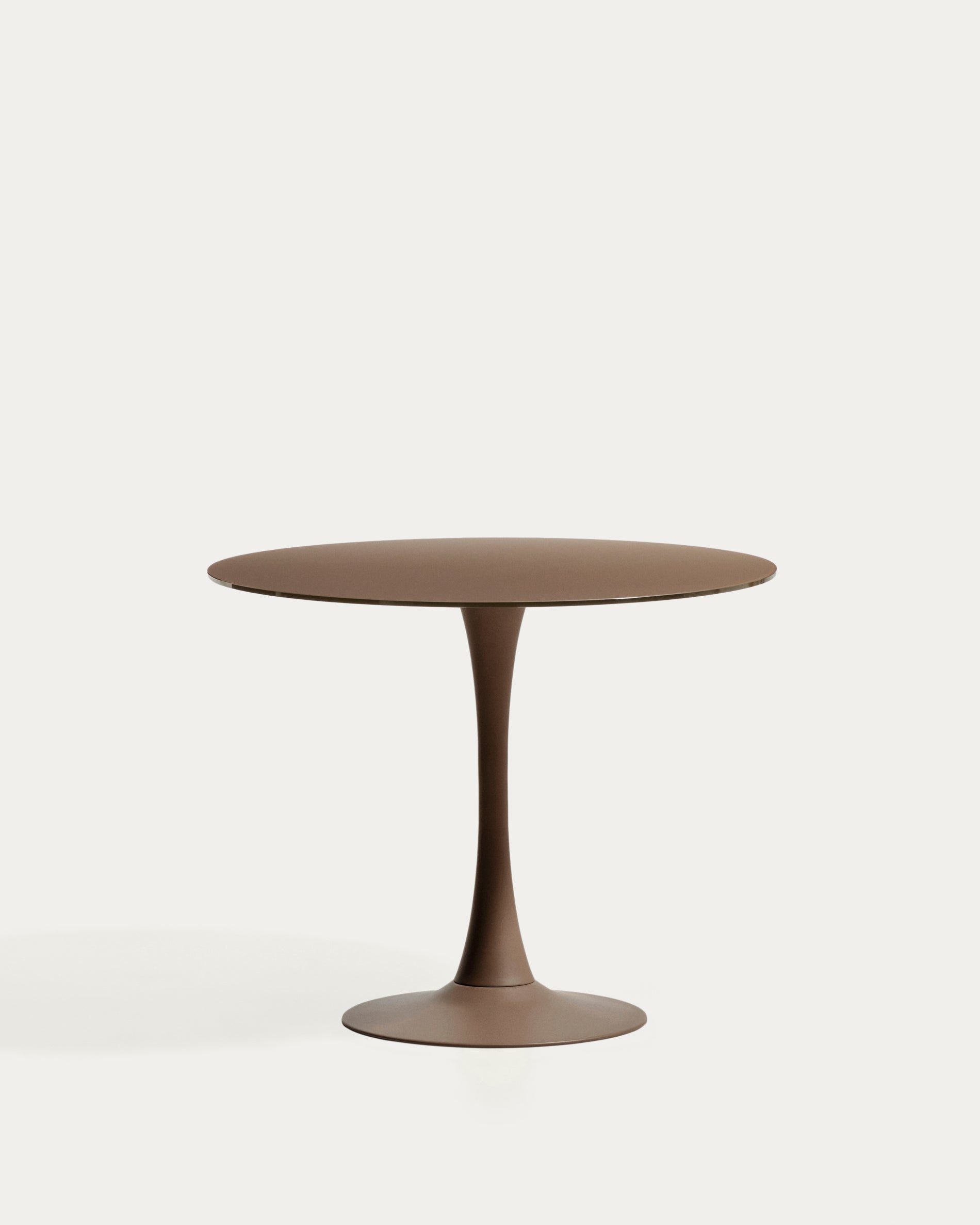 Runder Tisch Vedira aus Glas und braunem Stahl Ø 90 cm in Dunkelbraun präsentiert im Onlineshop von KAQTU Design AG. Esstisch ist von Kave Home
