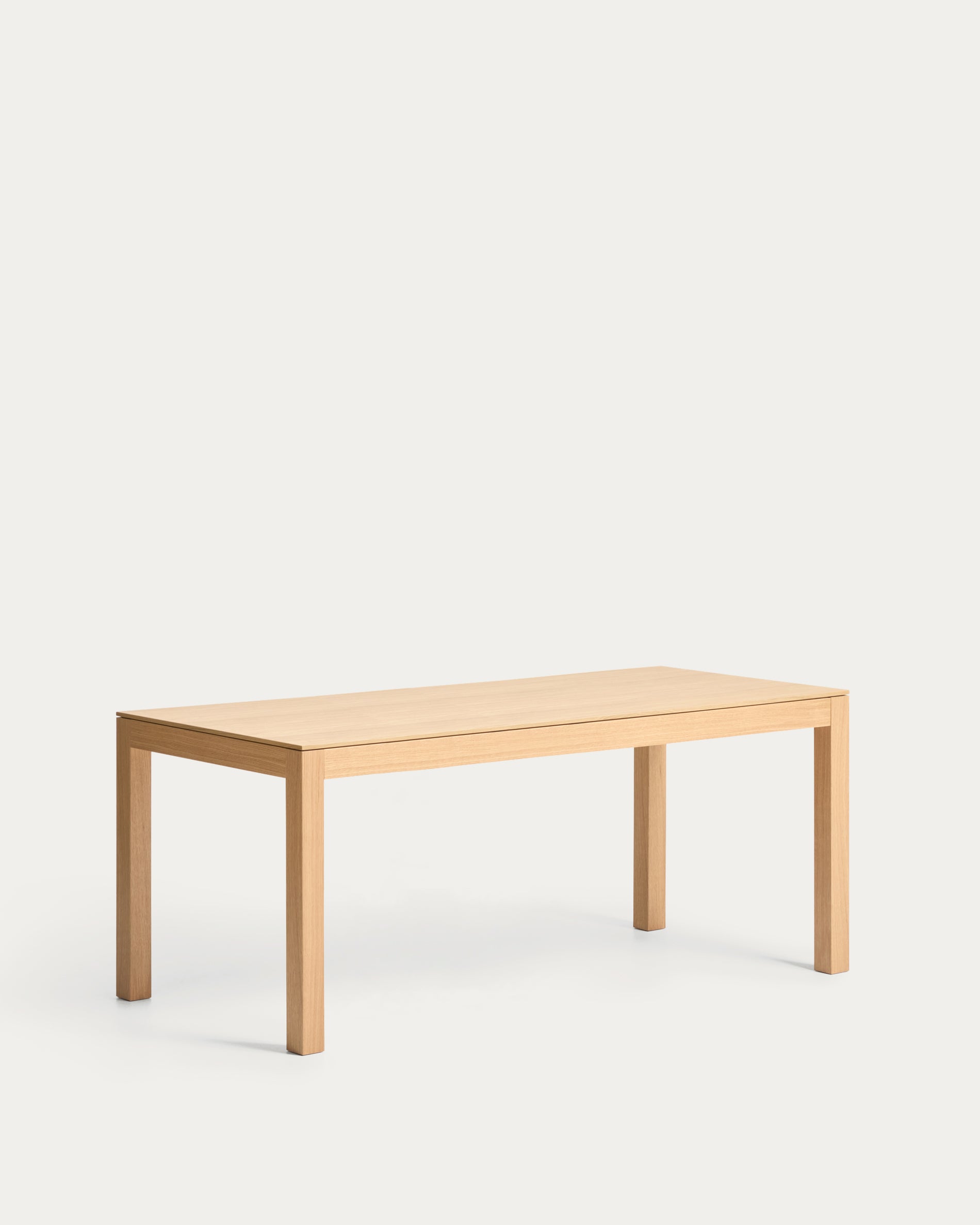 Ausziehtisch Narevi aus Eichenfurnier mit naturfarbenem Finish 210 (270) x 100 cm in Braun präsentiert im Onlineshop von KAQTU Design AG. Esstisch ist von Kave Home
