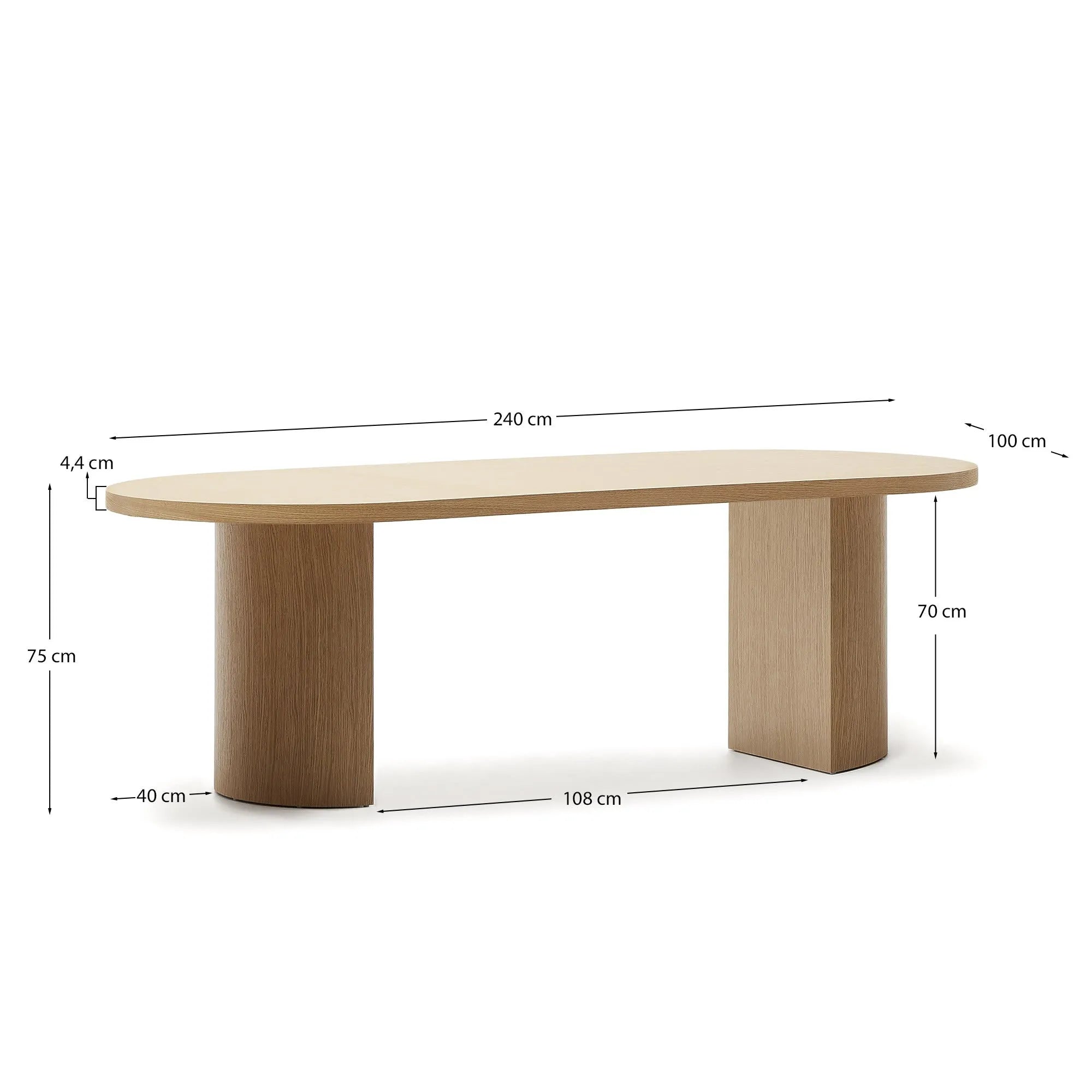 Der Nealy Tisch von Kave Home: Eleganz trifft Funktionalität. Eichenfurnier mit natürlichem Finish, 240x100 cm, ideal für gesellige Runden.