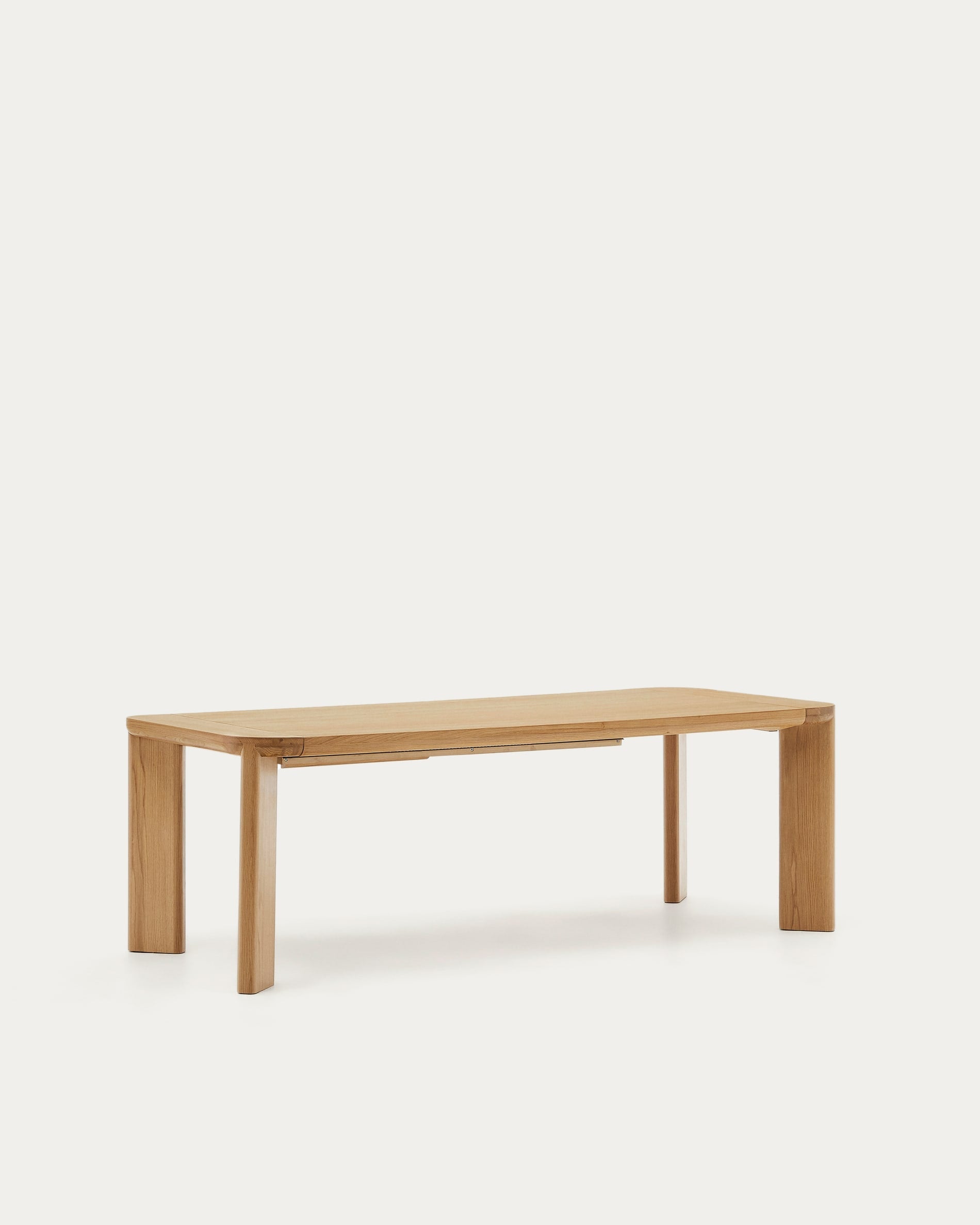 Der Jondal Ausziehtisch aus FSC-zertifiziertem Holz bietet erweiterbare Eleganz von 200 auf 280 cm für Ihr stilvolles Zuhause.
