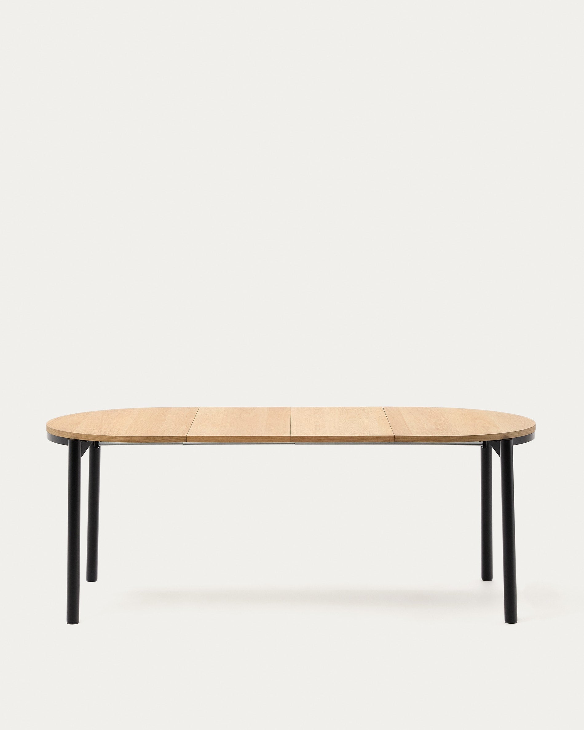 Moderner Montuiri Ausziehtisch mit Eichenfurnier und schwarzen Stahlbeinen, Ø120(200) x 90 cm, ideal für stilvolle Räume.