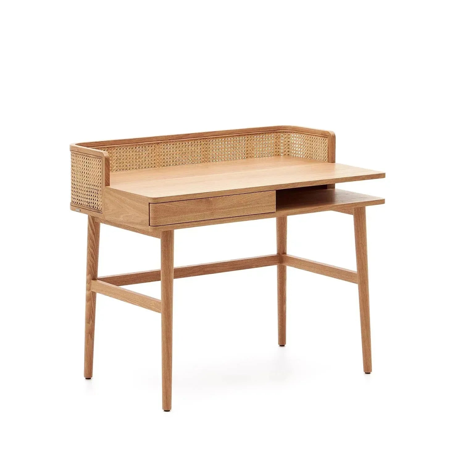 3D-Modell des eleganten Araxi Tisches aus Eschenfurnier, massiver Esche & Rattan, 105x62 cm, für stilvolle Home Offices.