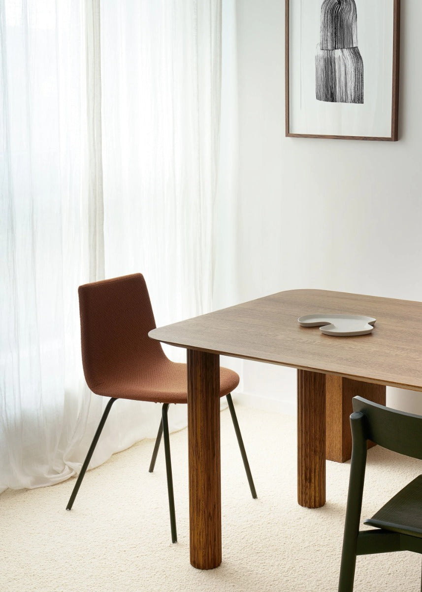 Eleganter Holztisch Filar FILR160 von Tamo, perfekt für das Esszimmer, mit natürlicher Holzoberfläche und modernem Design.