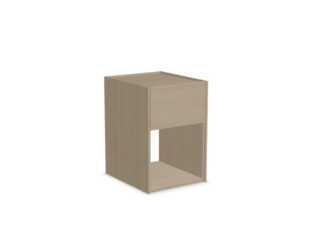 Kari KRI01 Nachttisch aus der Esstisch-Kollektion von Tamo: minimalistisches, elegantes Holzdesign mit natürlicher Maserung, flacher Oberseite und schlanken Füßen für modernes Schlafzimmer, kompakt und praktisch