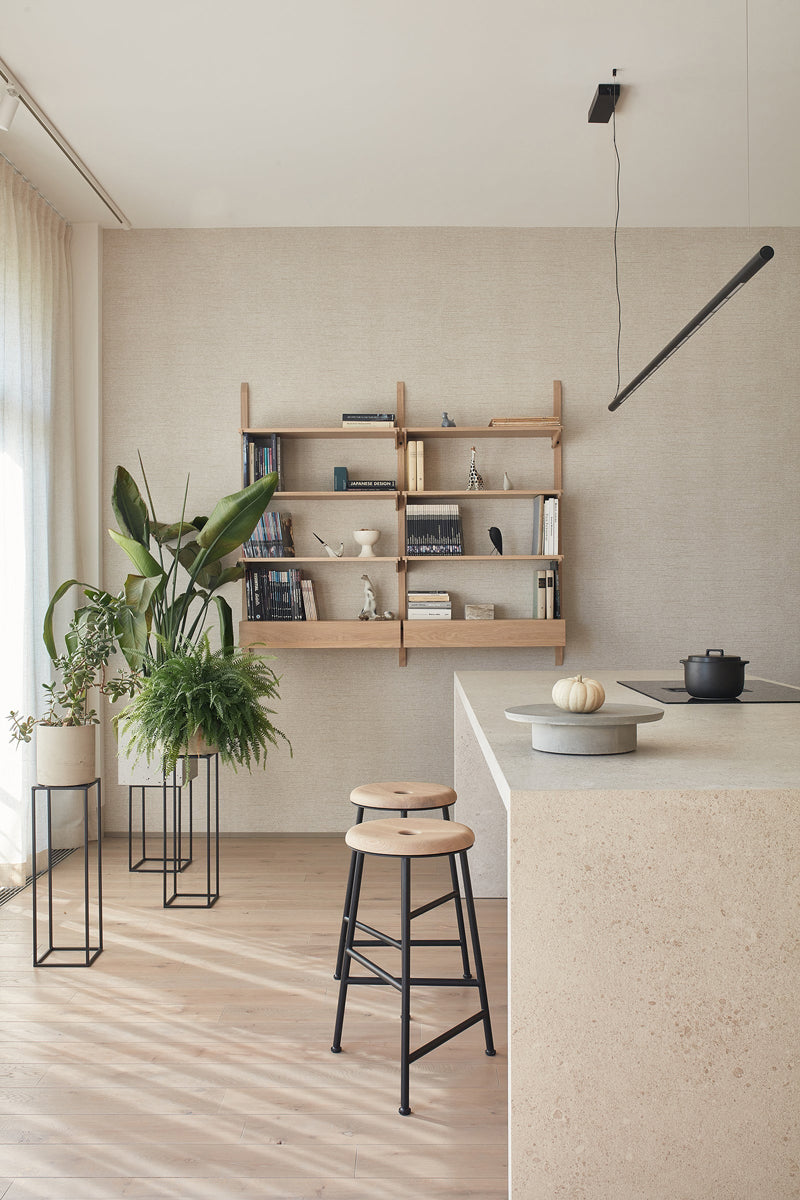 Elegantes Wandregal Noki NKI85D aus hochwertigem Holz, ideal für die kreative Gestaltung und Organisation von Wohnräumen.