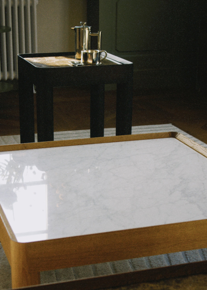 Moderner Beistelltisch Inset ISTS1166 von Tamo, ideal für jeden Raum, vereint zeitgemäßes Design mit praktischer Nutzung.