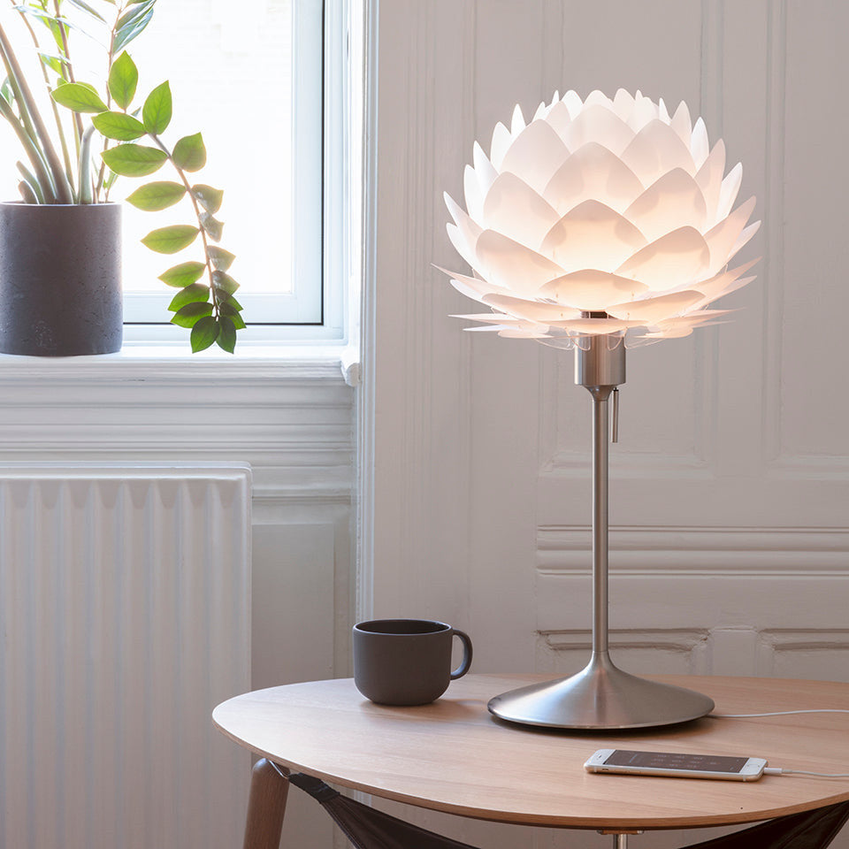 Silvia Lampenschirm in White präsentiert im Onlineshop von KAQTU Design AG. Lampenschirm ist von Umage