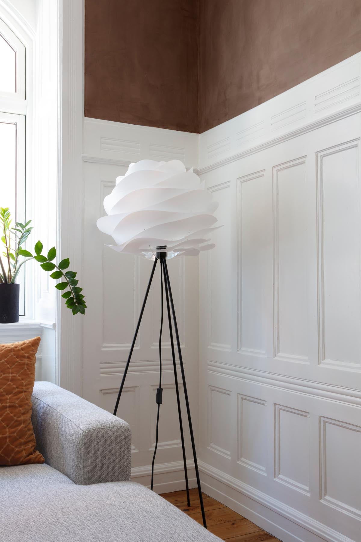 Carmina  Lampenschirm in White präsentiert im Onlineshop von KAQTU Design AG. Lampenschirm ist von Umage
