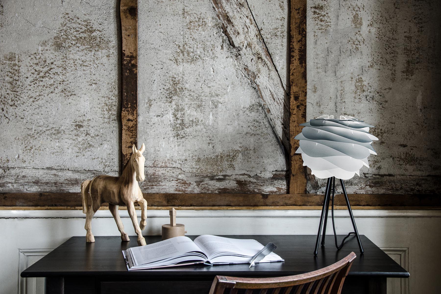 Carmina  Lampenschirm in Grey präsentiert im Onlineshop von KAQTU Design AG. Lampenschirm ist von Umage